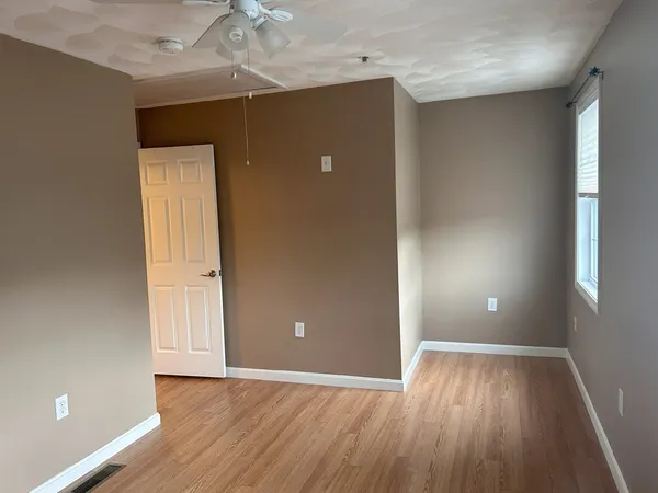 $2,750 | 933 Varnum Avenue, Unit 3, Lowell, MA 01854
