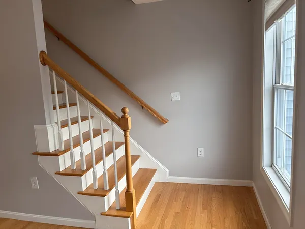 $2,750 | 933 Varnum Avenue, Unit 3, Lowell, MA 01854