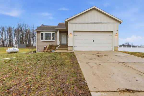 $325,000 | 1083 Boncher Boulevard, Unit 25, Hastings, MI 49058
