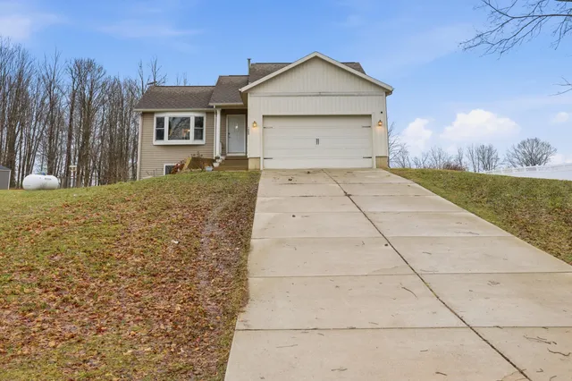 $350,000 | 1083 Boncher Boulevard, Unit 25, Hastings, MI 49058