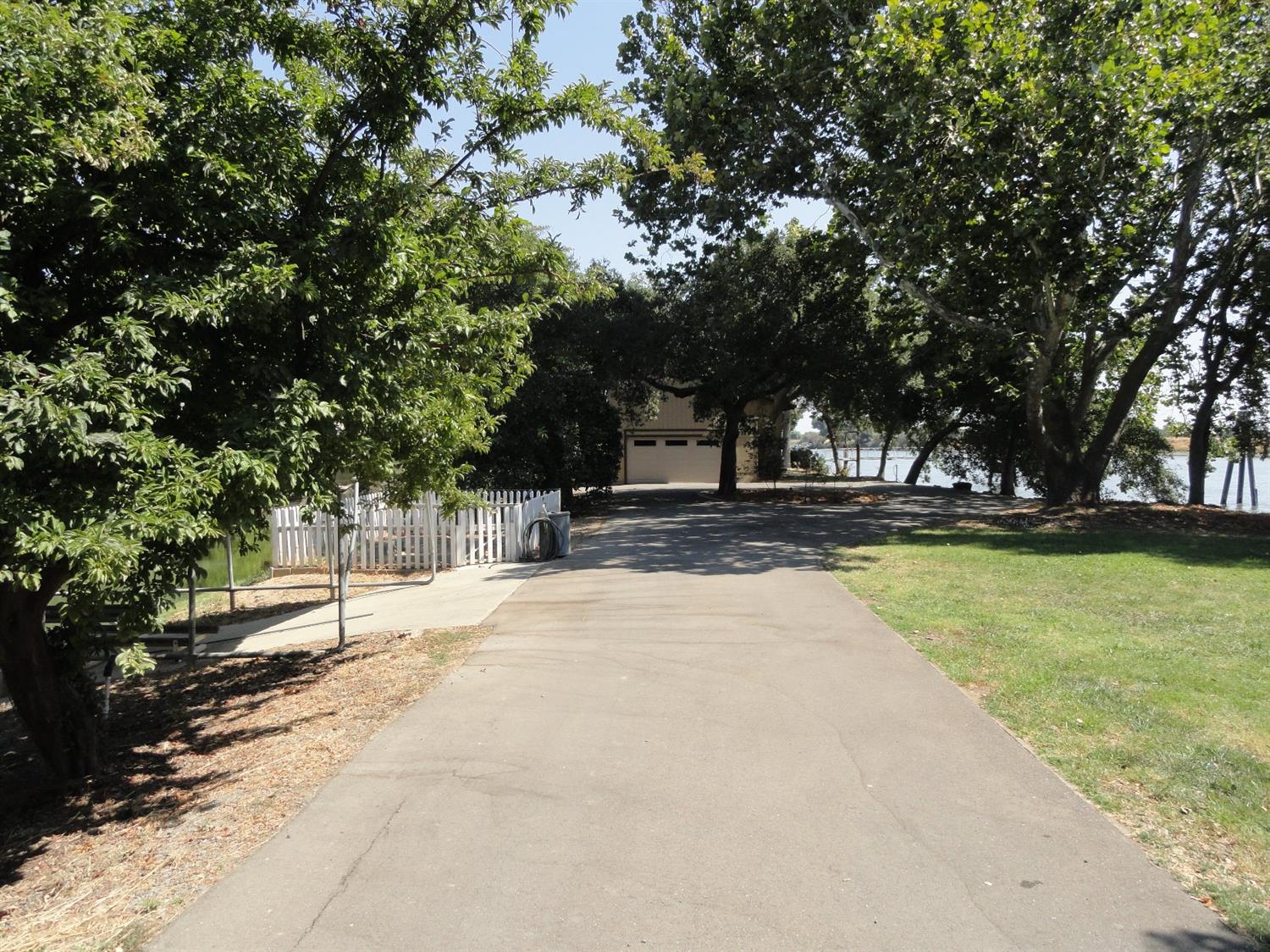 17484 Grand Island Road Walnut Grove, CA 95690 - Photo 2 of 37 Gallery Image 2