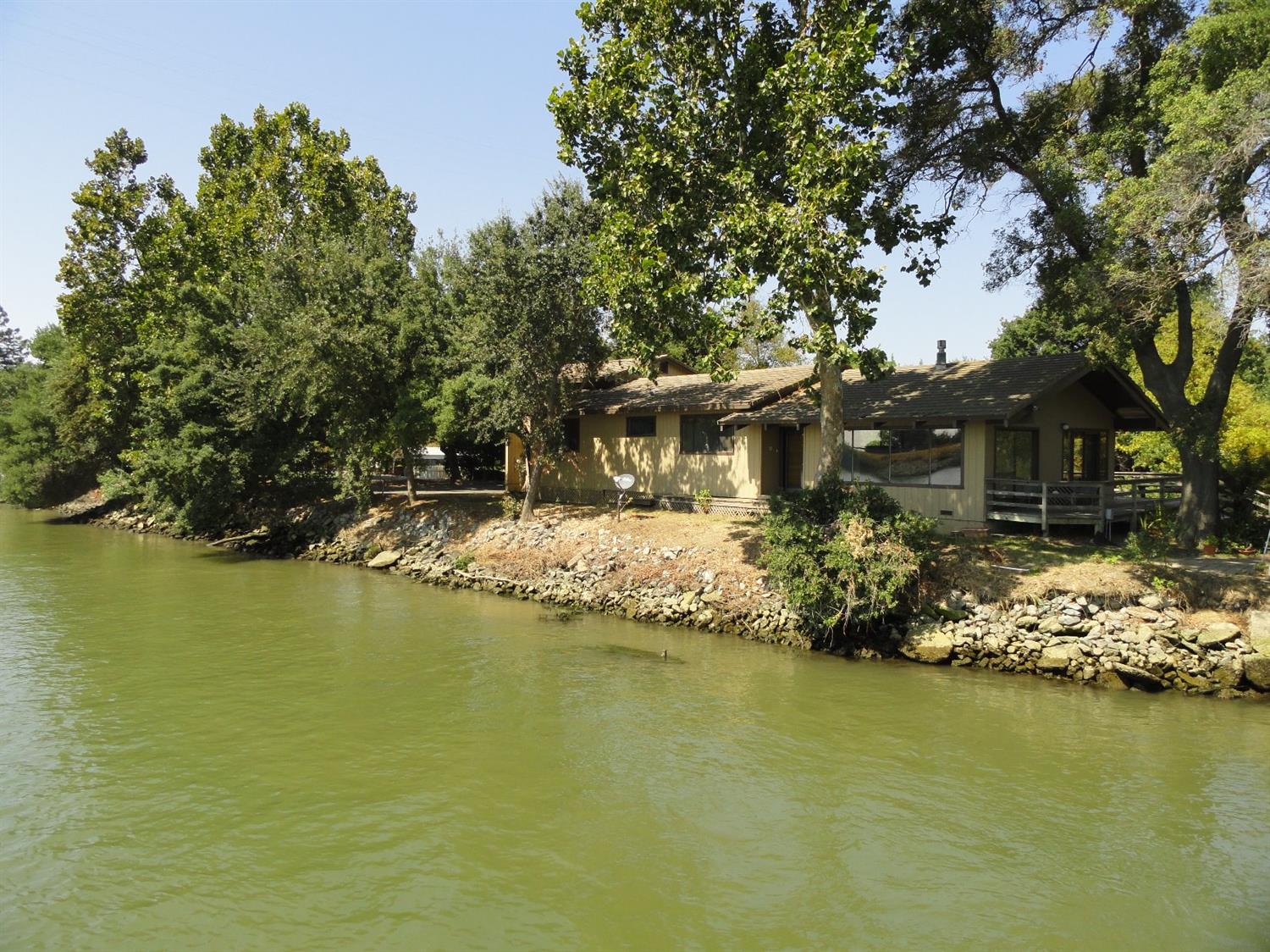 17484 Grand Island Road Walnut Grove, CA 95690 - Photo 14 of 37 Gallery Image 14