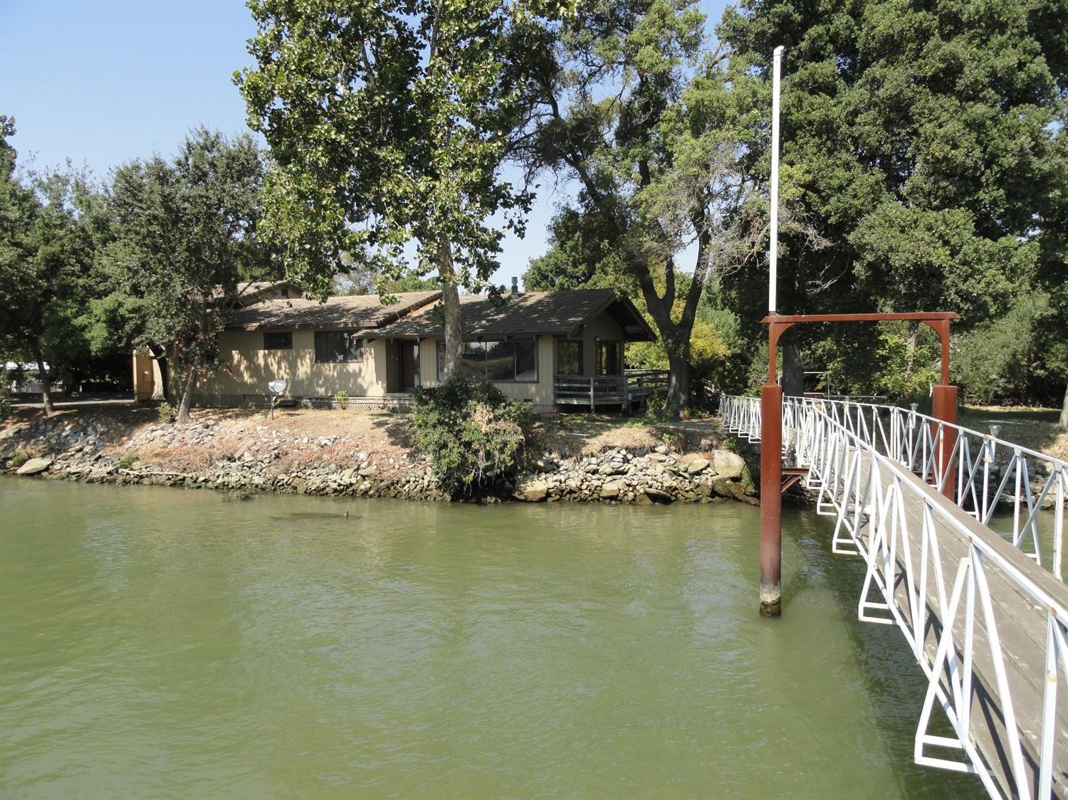 17484 Grand Island Road Walnut Grove, CA 95690 - Photo 15 of 37 Gallery Image 15