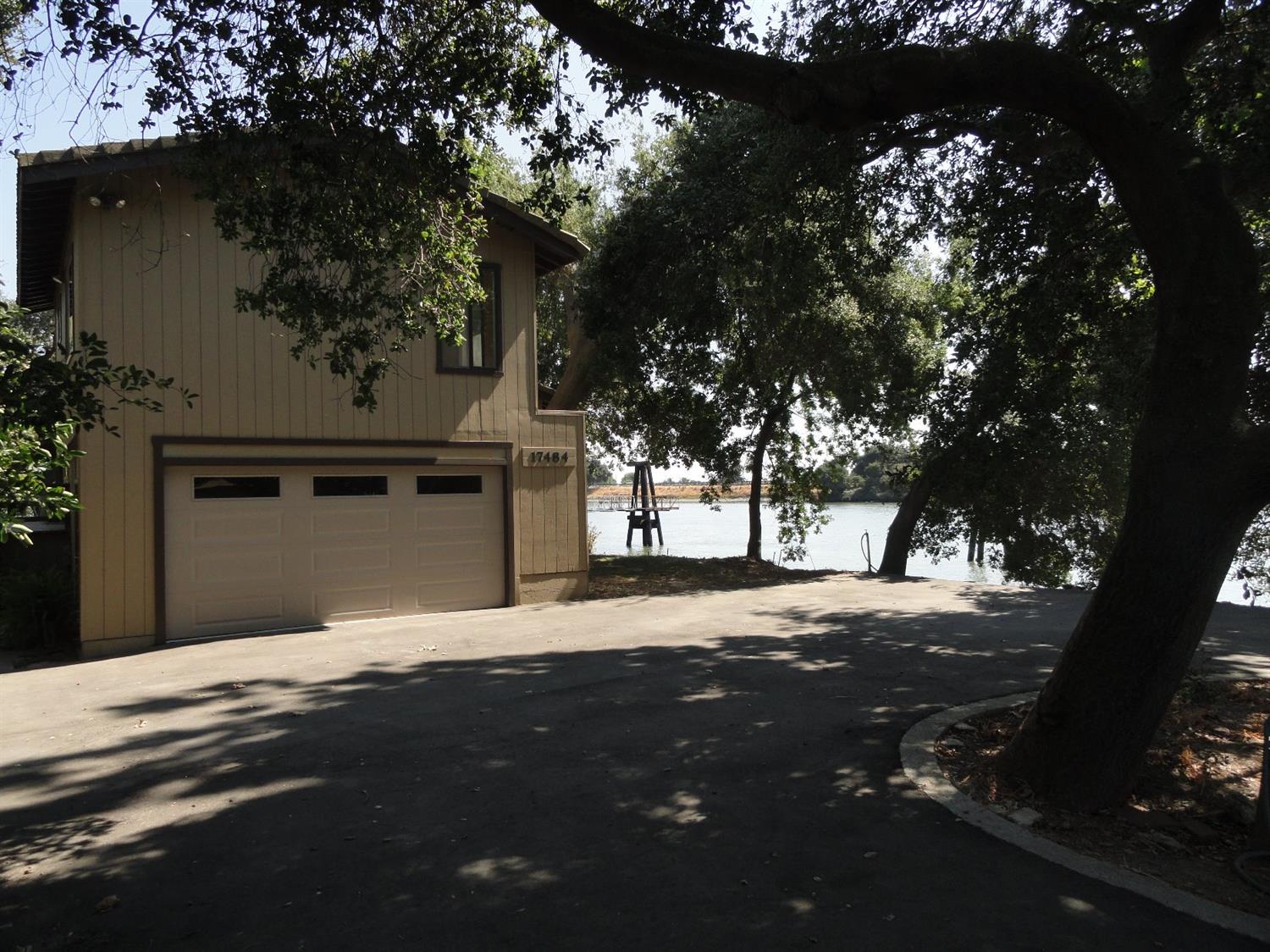 17484 Grand Island Road Walnut Grove, CA 95690 - Photo 3 of 37 Gallery Image 3