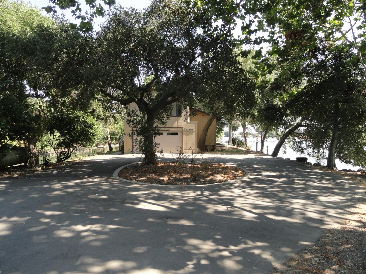 17484 Grand Island Road Walnut Grove, CA 95690 - Photo 4 of 37 Gallery Image 4