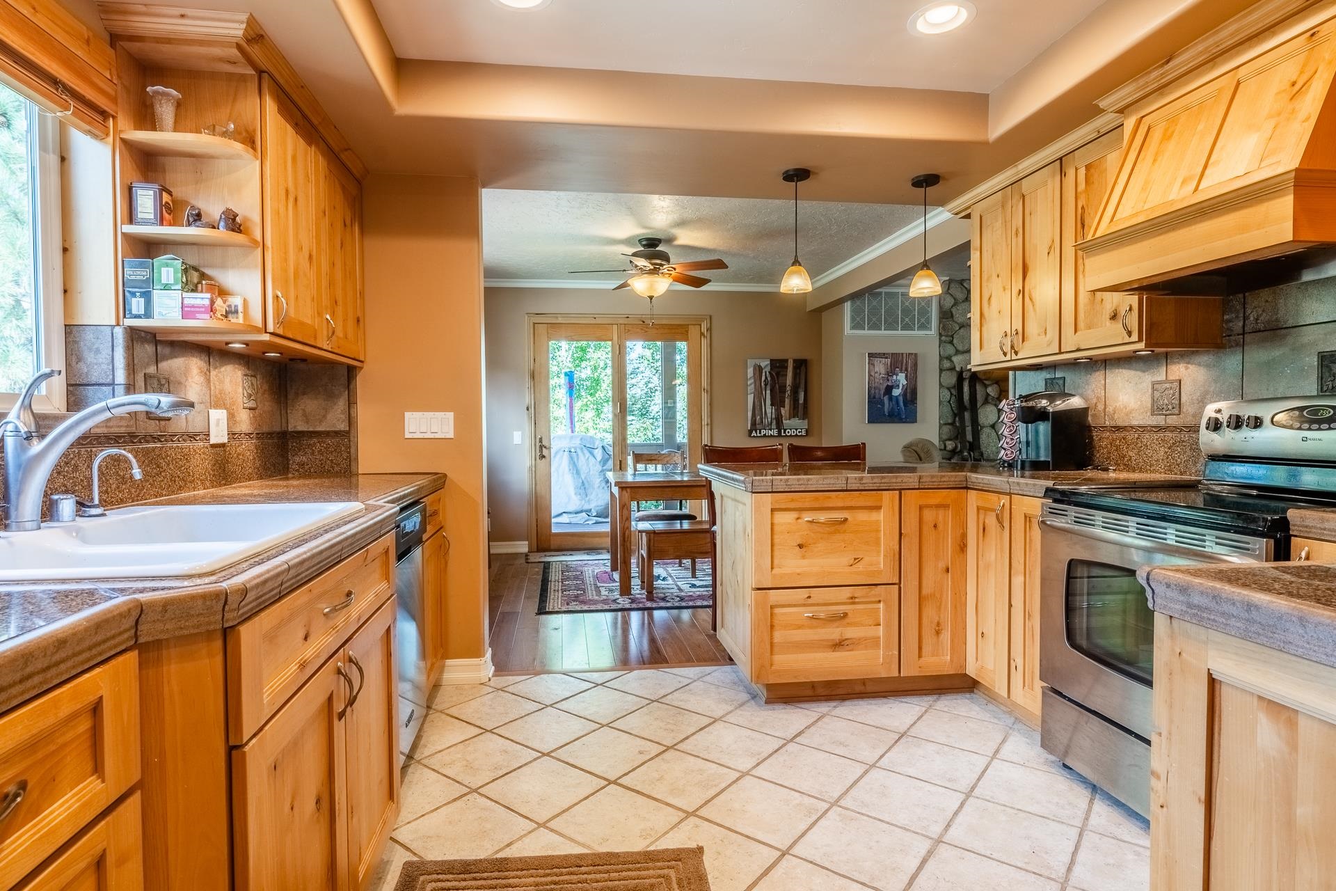 831 Juniper Drive Crowley Lake, CA 93546 - Photo 10 of 50