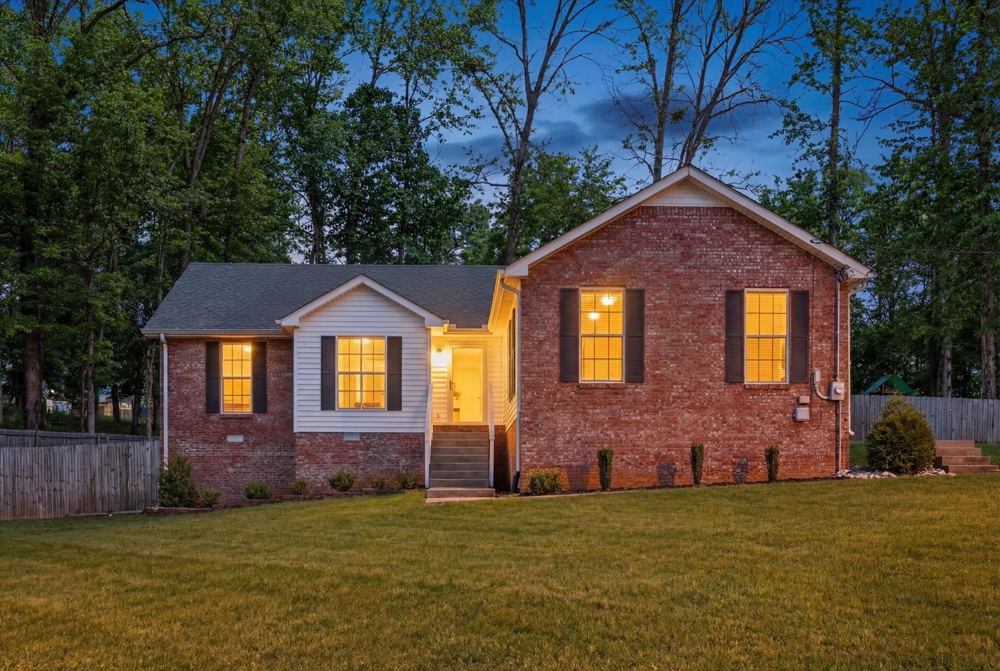3497 Hunters Ridge Woodlawn, TN 37191 - Photo 2 of 32