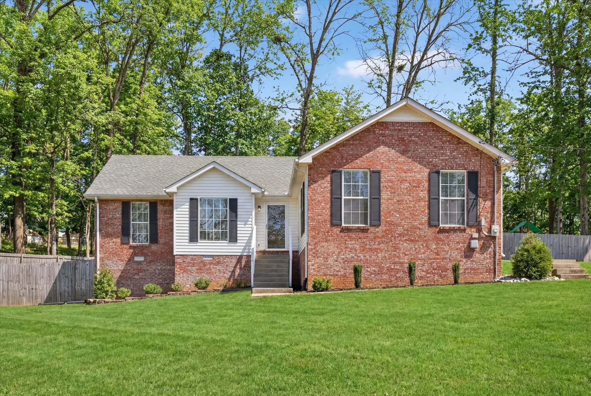 3497 Hunters Ridge Woodlawn, TN 37191 - Photo 3 of 32
