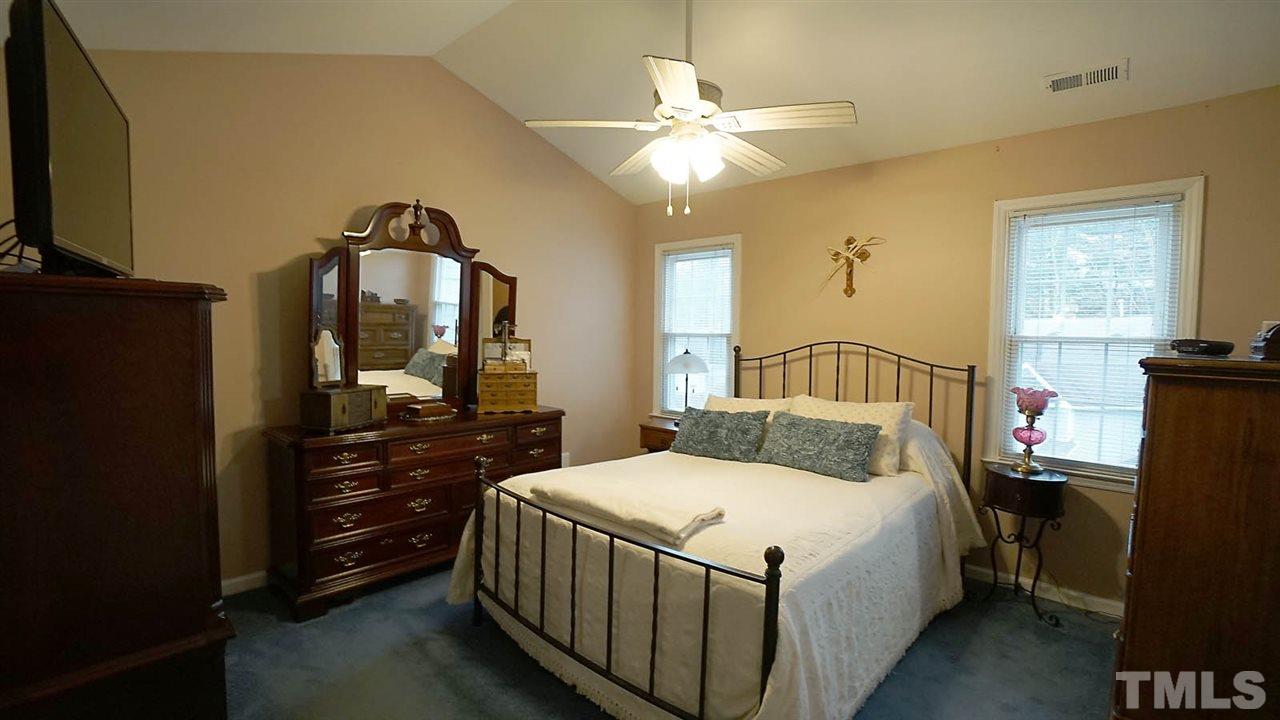 8301 Hempshire Place, Unit 101 Raleigh, NC 27613 - Photo 16 of 28 Gallery Image 16