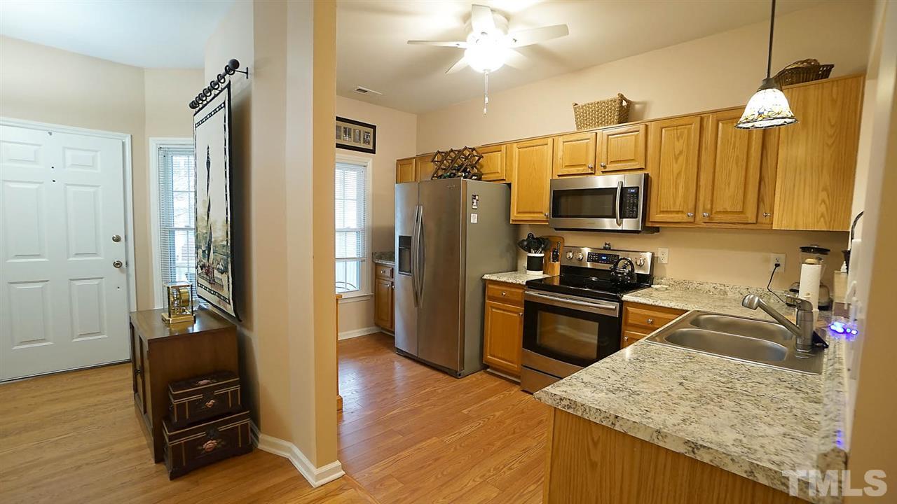 8301 Hempshire Place, Unit 101 Raleigh, NC 27613 - Photo 4 of 28 Gallery Image 4