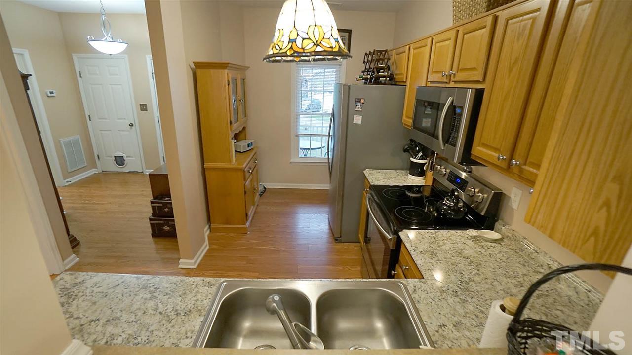 8301 Hempshire Place, Unit 101 Raleigh, NC 27613 - Photo 5 of 28 Gallery Image 5