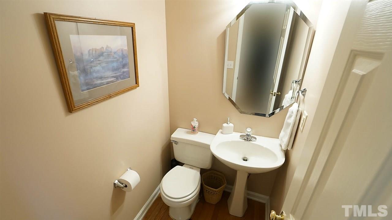 8301 Hempshire Place, Unit 101 Raleigh, NC 27613 - Photo 9 of 28 Gallery Image 9