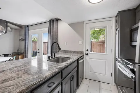 $235,000 | 2702 Douglas Avenue, Unit 127, Dallas, TX 75219