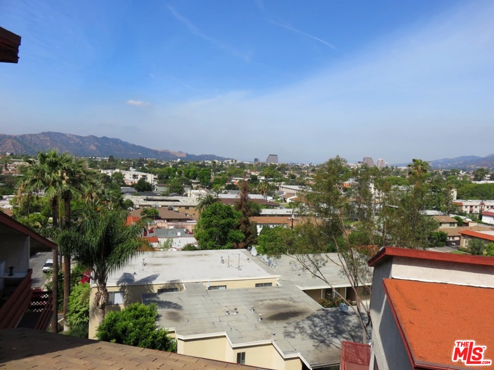 1523 East Windsor Road, Unit 208A Glendale, CA 91205 - Photo 16 of 23