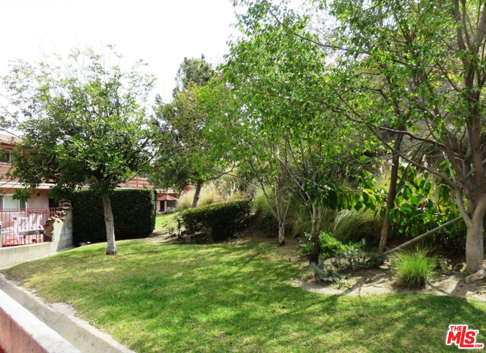 1523 East Windsor Road, Unit 208A Glendale, CA 91205 - Photo 20 of 23