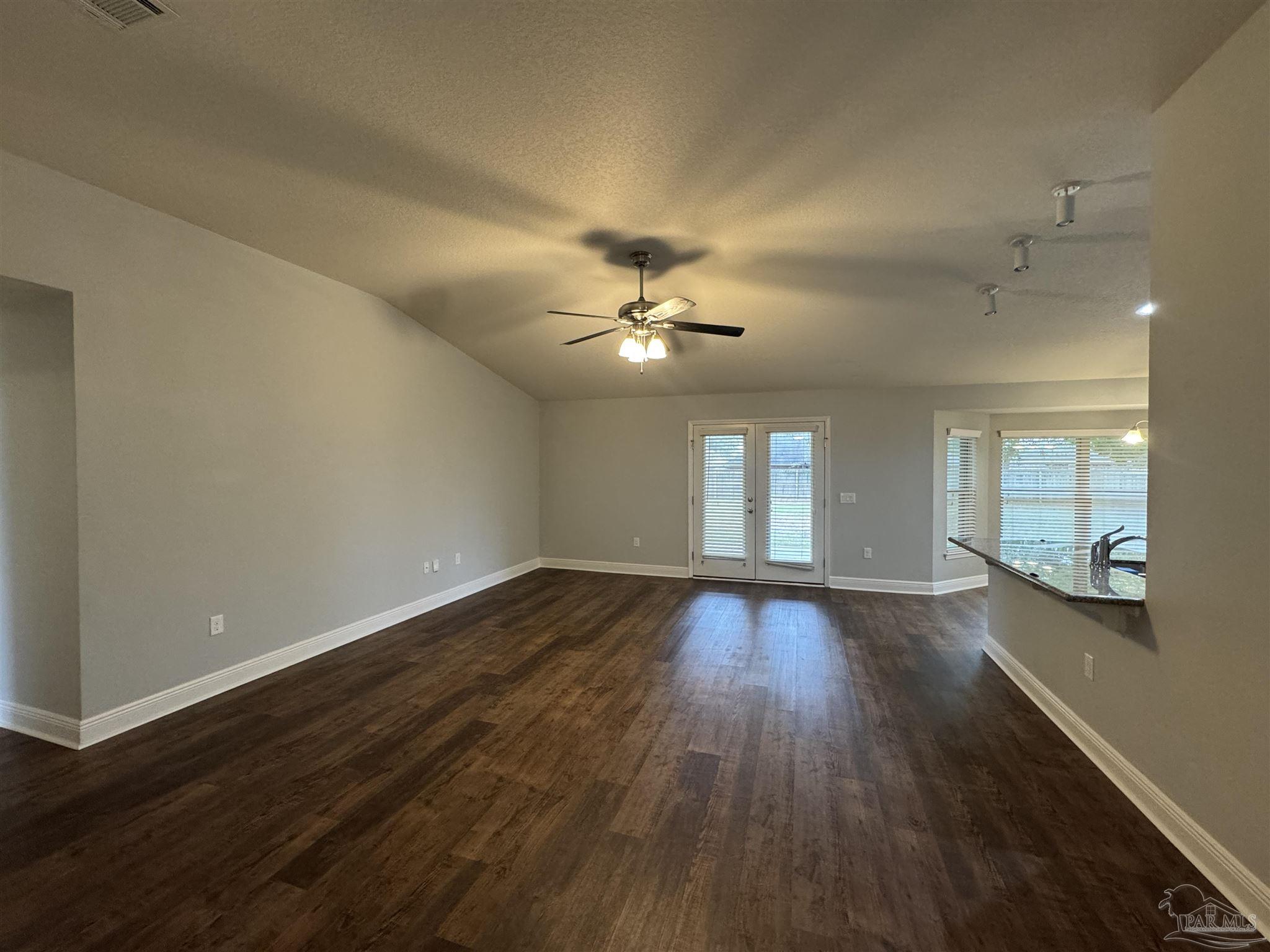 5529 Cane Syrup Circle Pace, FL 32571 - Photo 4 of 31