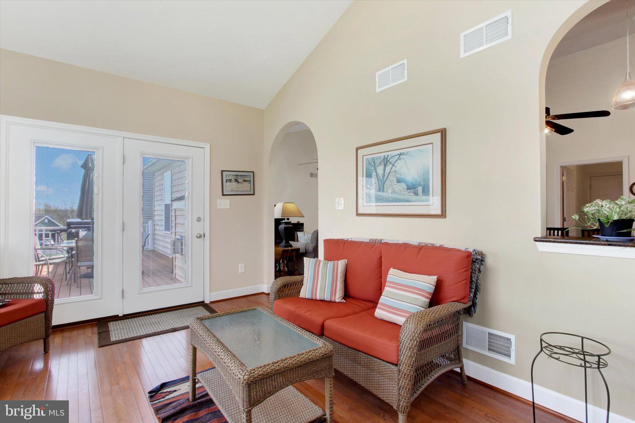 131 Fairplay Road Gettysburg, PA 17325 - Photo 16 of 38 Bright and inviting living space.