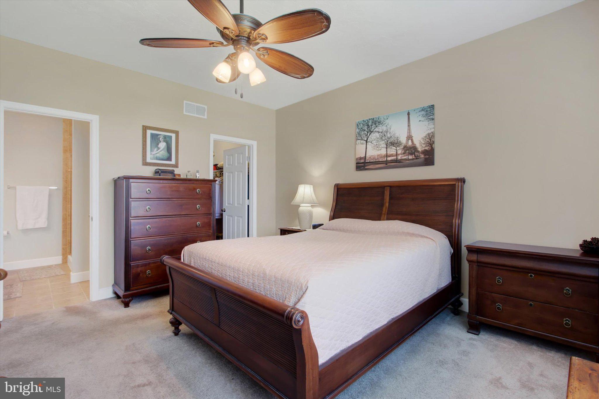 131 Fairplay Road Gettysburg, PA 17325 - Photo 18 of 38 Cozy retreat with elegant charm.