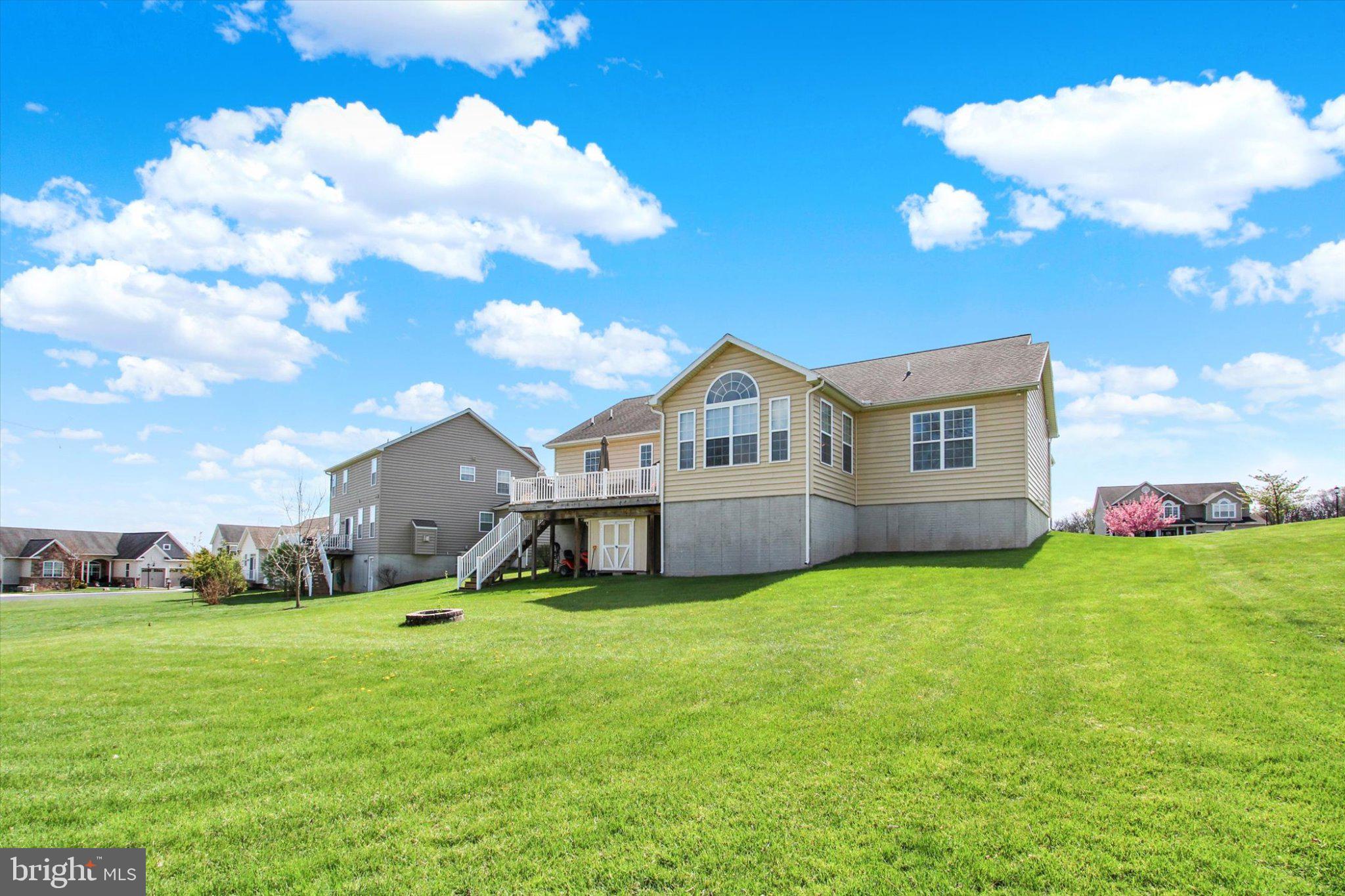 131 Fairplay Road Gettysburg, PA 17325 - Photo 29 of 38 Spacious home on lush green lawn.