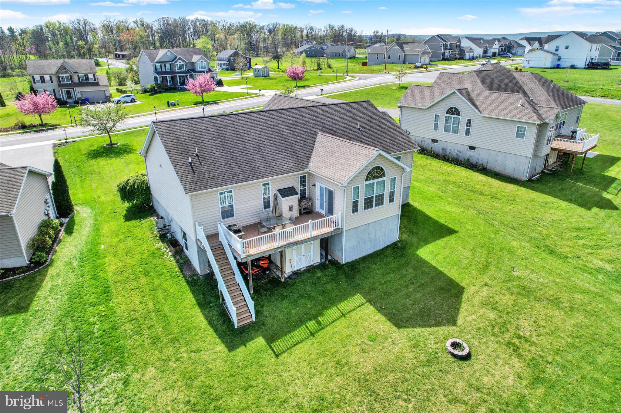 131 Fairplay Road Gettysburg, PA 17325 - Photo 3 of 38 Charming home with spacious yard.