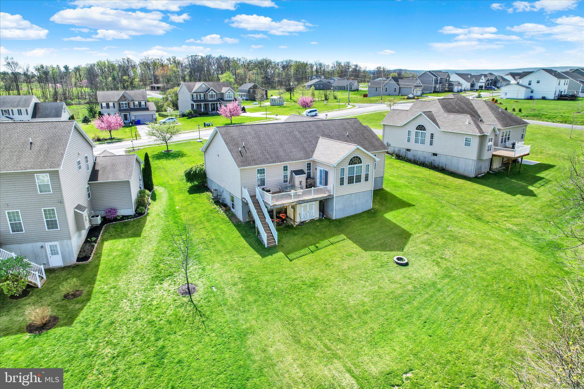 131 Fairplay Road Gettysburg, PA 17325 - Photo 33 of 38 Spacious home with lush green yard.
