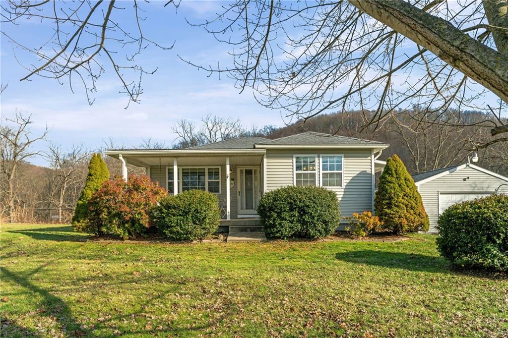 3645 River Road Ellwood City, PA 16117 - Photo 1 of 44