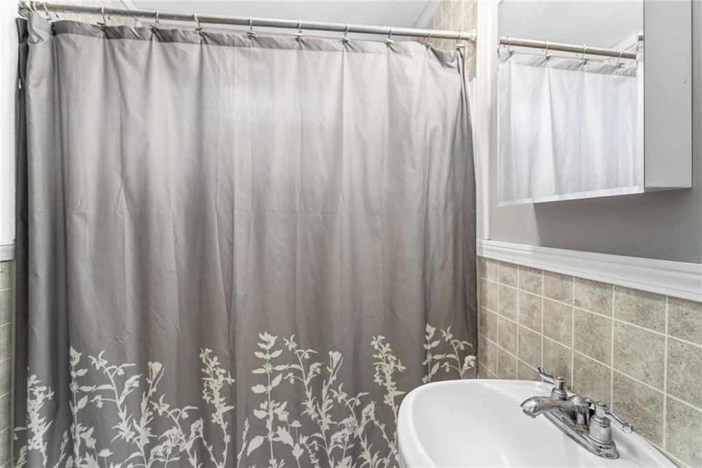 3645 River Road Ellwood City, PA 16117 - Photo 22 of 44