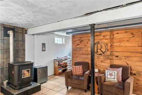 $200,000 | 3645 River Road, Ellwood City, PA 16117