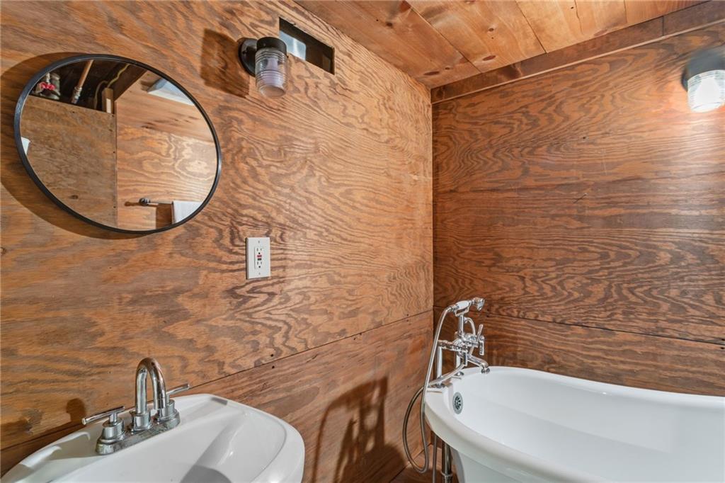 3645 River Road Ellwood City, PA 16117 - Photo 32 of 44