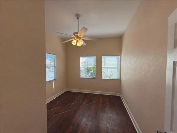 $2,100 | 2528 West St John Street, Tampa, FL 33607