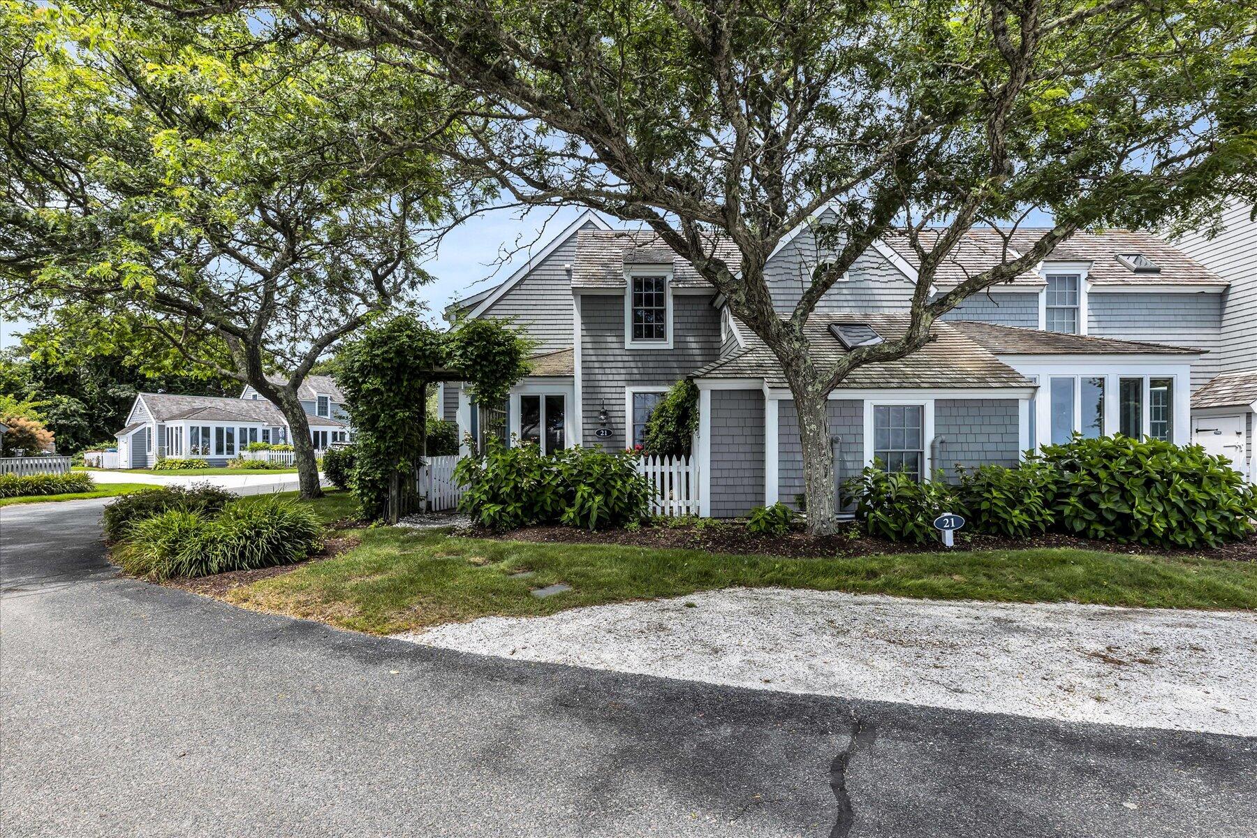 21 Milestone Way, Unit 21 Mashpee, MA 02649 - Photo 3 of 28 MLS03