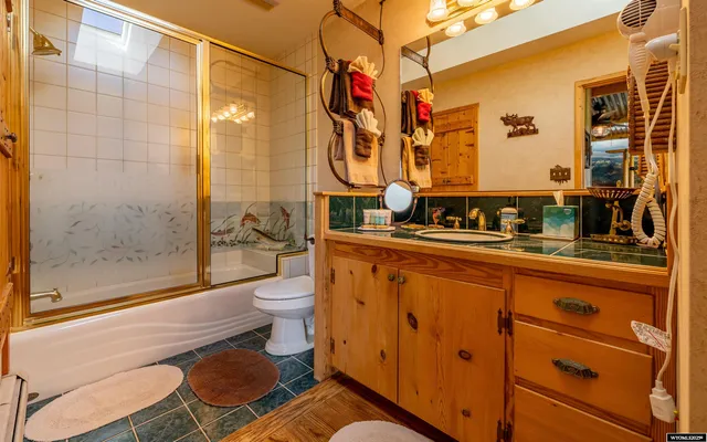 $3,800,000 | 30 Nielsen Trail, Cody, WY 82414