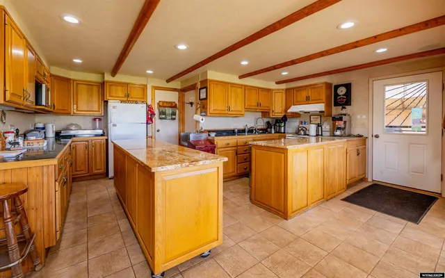 $3,800,000 | 30 Nielsen Trail, Cody, WY 82414