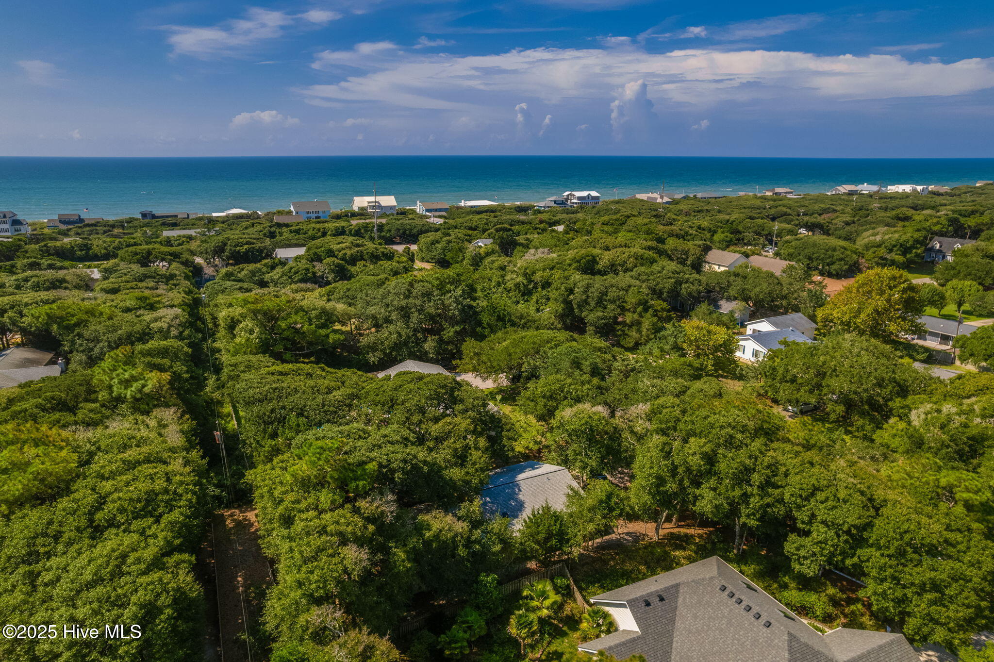 110 Holly Road Pine Knoll Shores, NC 28512 - Photo 15 of 30 15-web-or-mls-cchadwick-visuals-110-holl