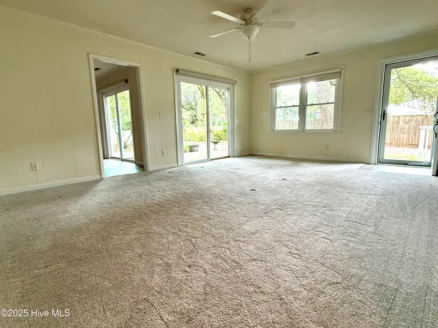 $525,000 | 110 Holly Road, Pine Knoll Shores, NC 28512