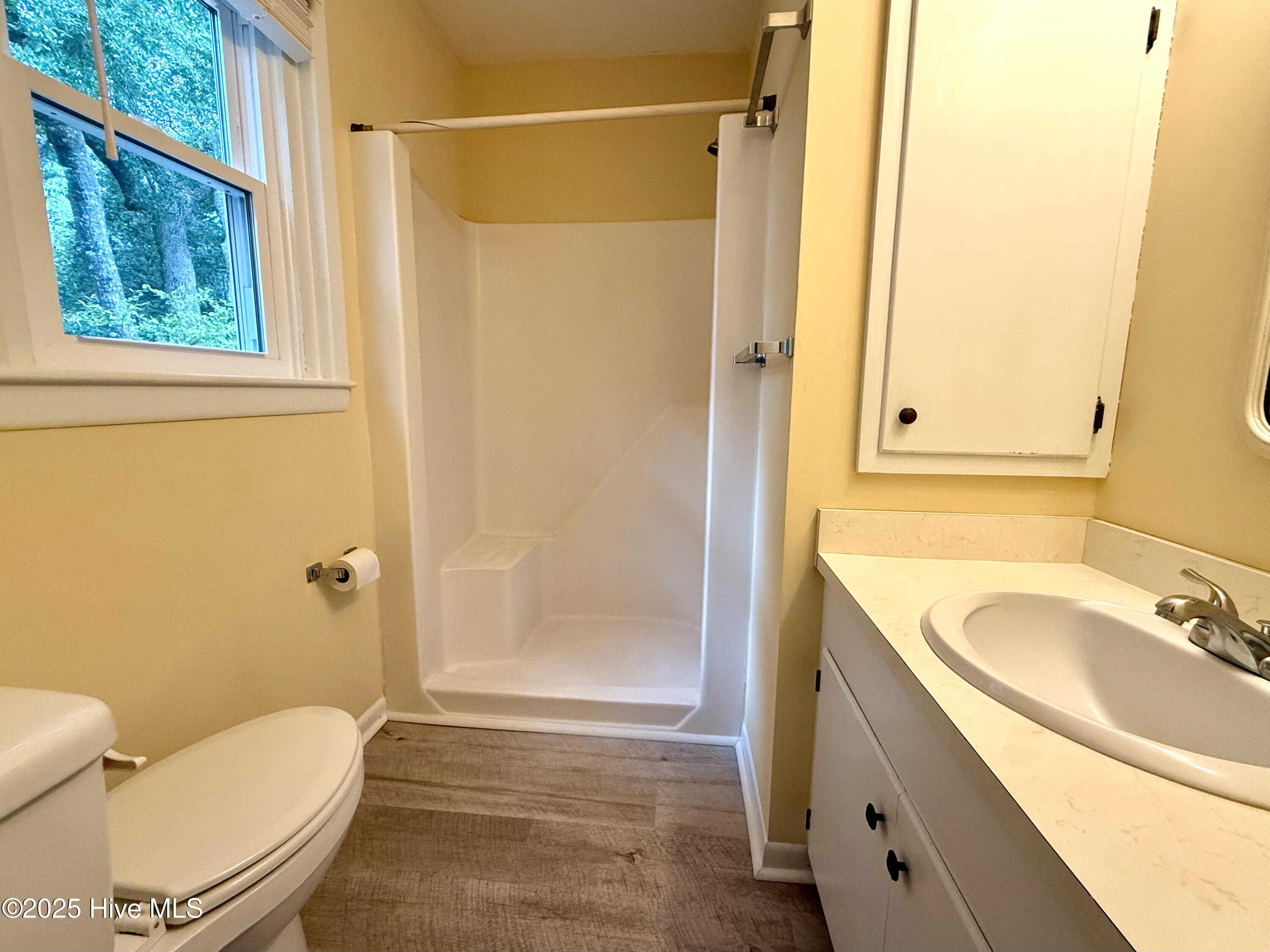 110 Holly Road Pine Knoll Shores, NC 28512 - Photo 25 of 30 Principal Bath