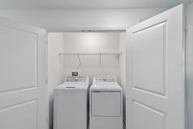 $289,584 | 501 Moonstone Court, Groveland, FL 34736