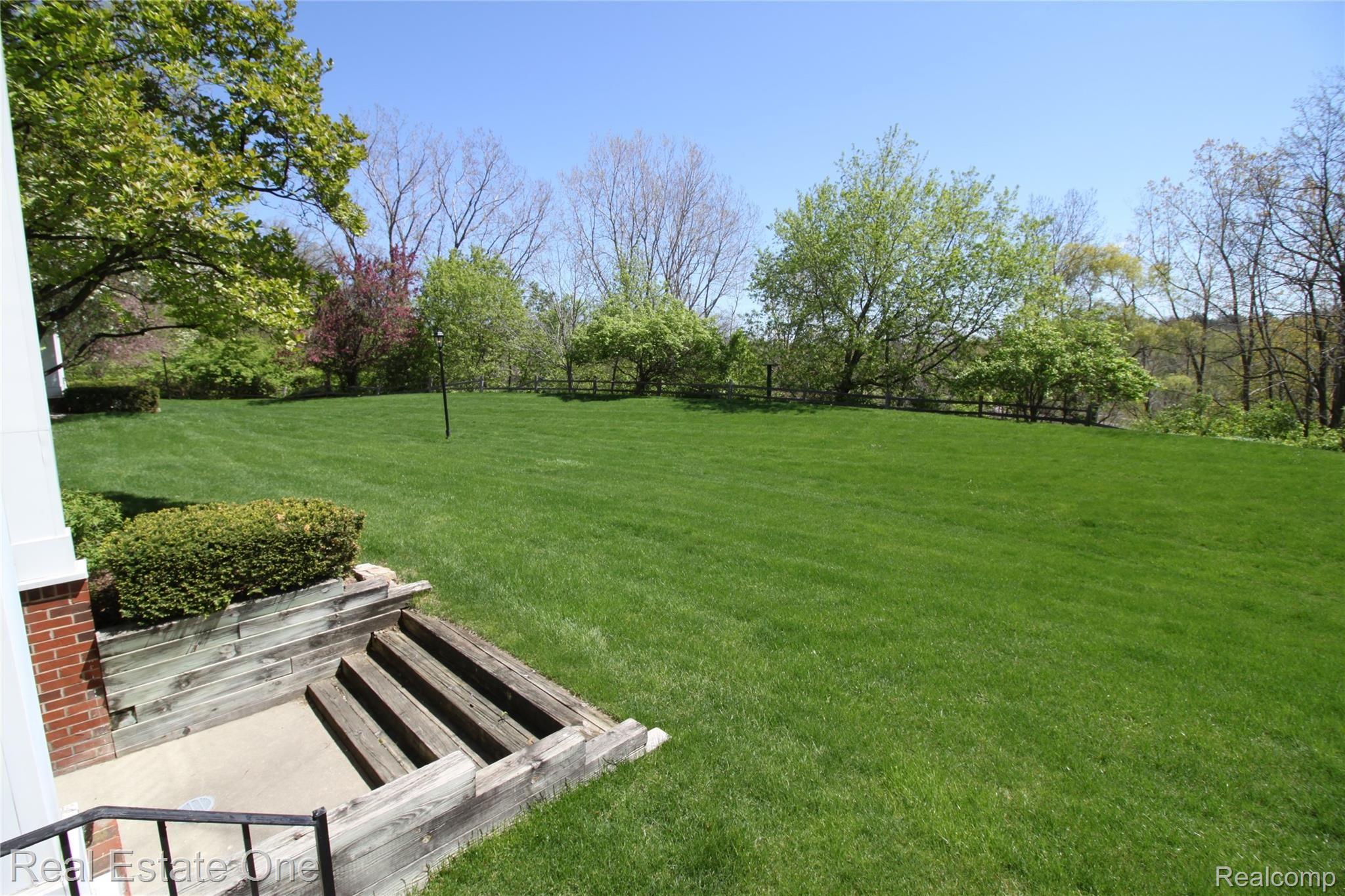 424 Baldwin Avenue, Unit 99 Rochester, MI 48307 - Photo 31 of 35 IMG_3208.JPG