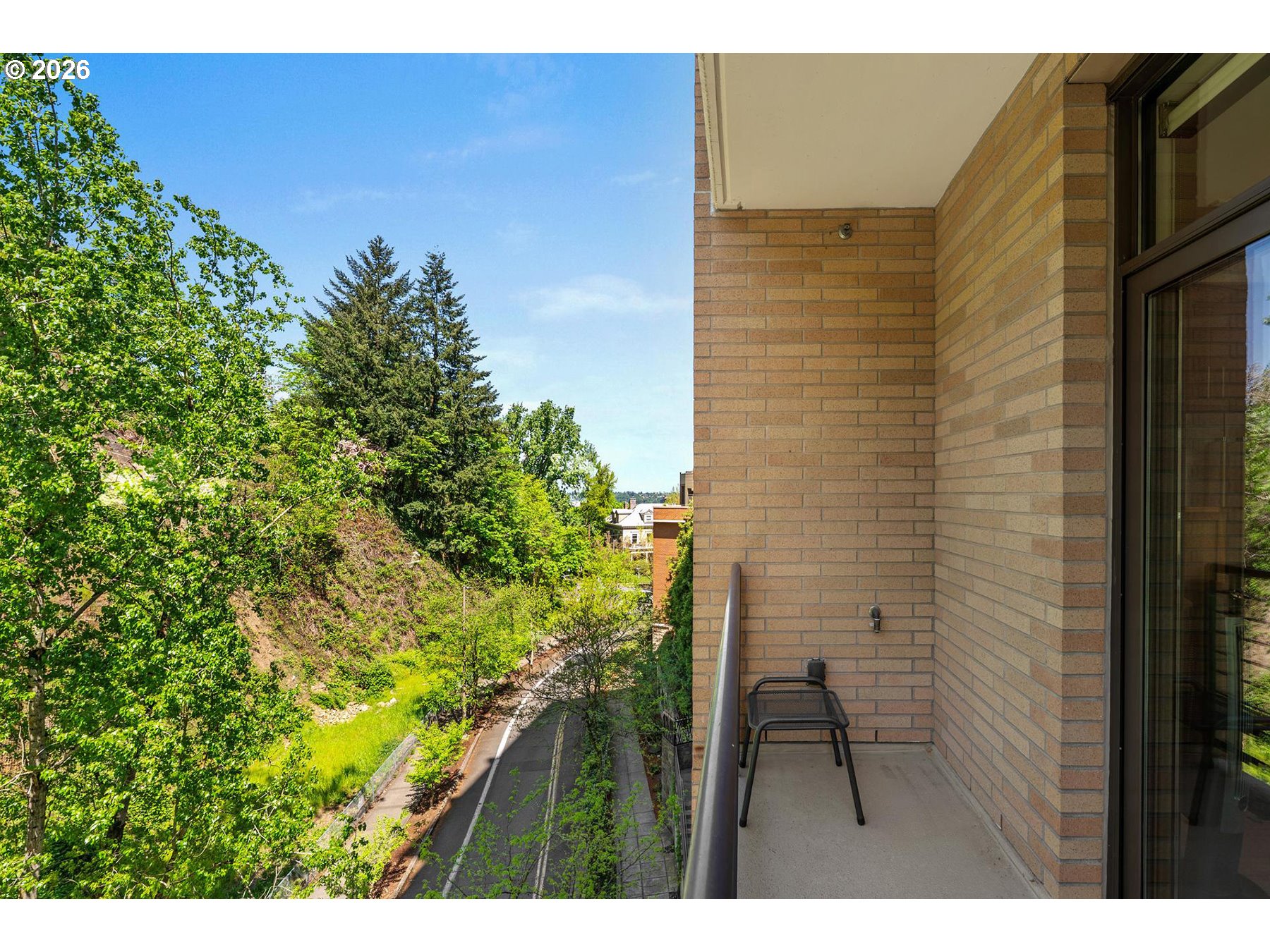 2351 Northwest Westover Road, Unit 608 Portland, OR 97210 - Photo 18 of 33