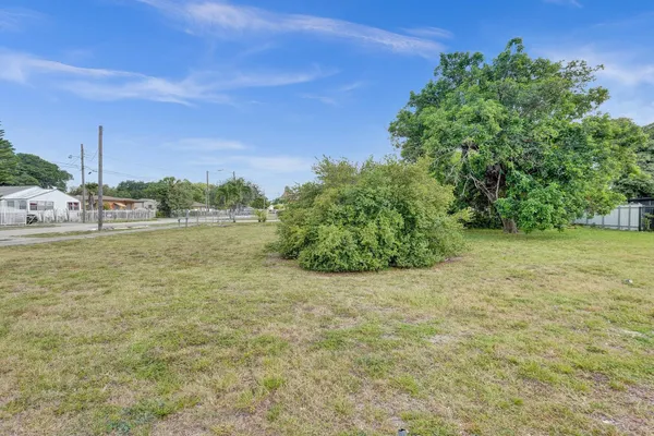$425,000 | 1895 Northwest 58th Street, Miami, FL 33142