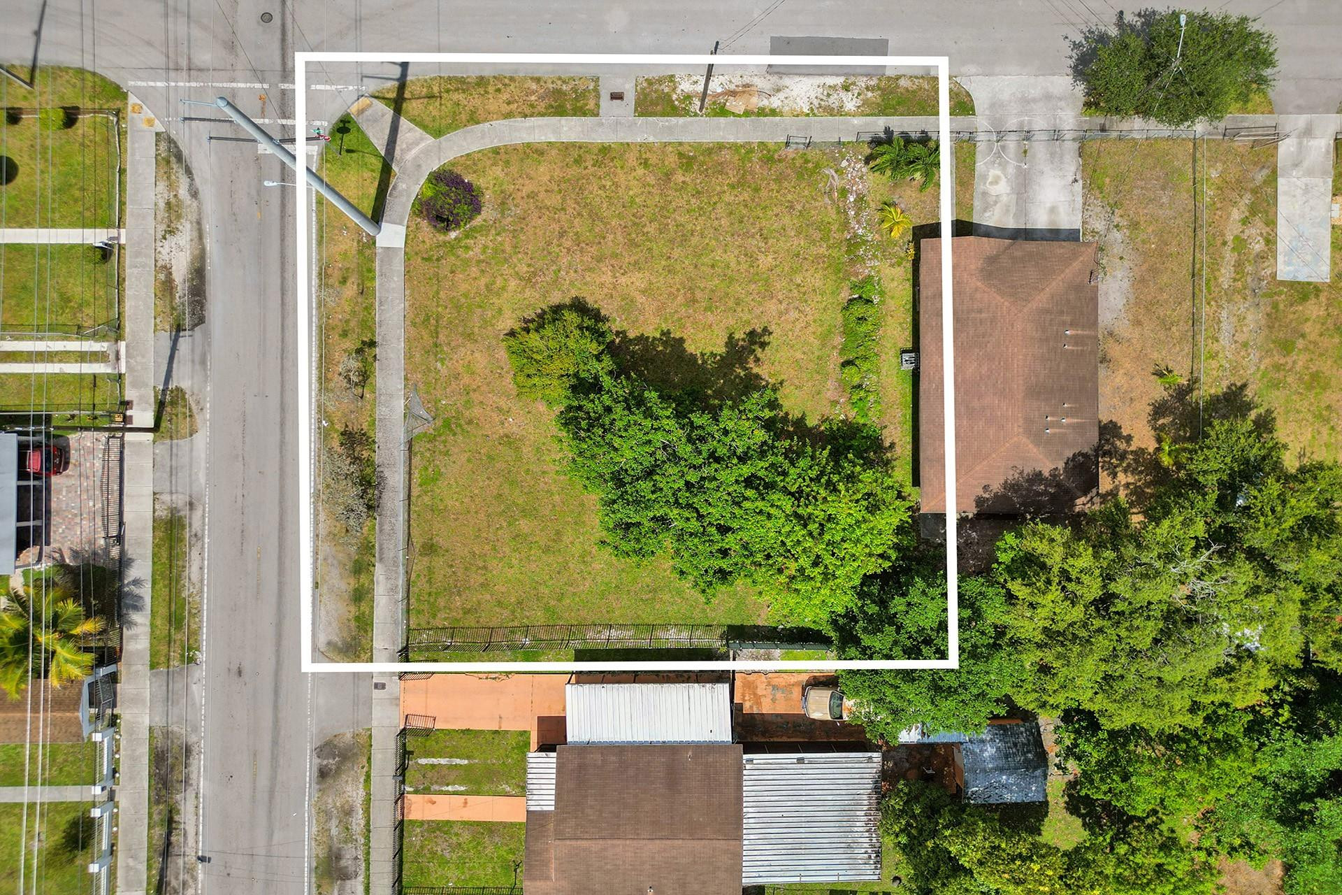 1895 Northwest 58th Street Miami, FL 33142 - Photo 5 of 14 Photo 5