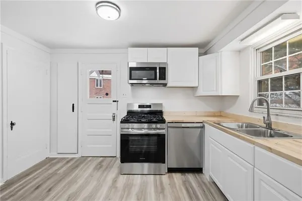 $1,500 | 3841 Lawnview Avenue, Pittsburgh, PA 15227