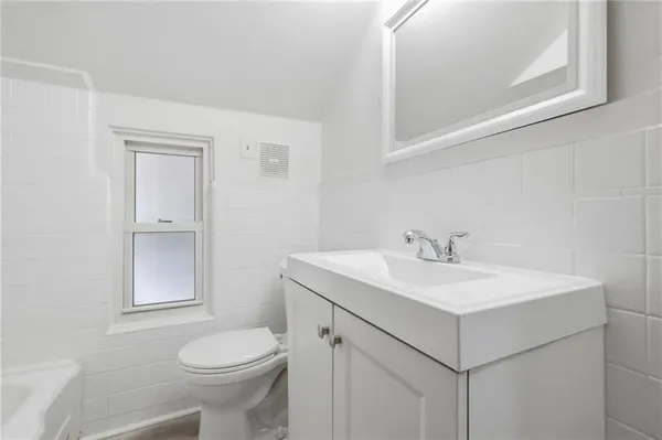 $1,500 | 3841 Lawnview Avenue, Pittsburgh, PA 15227