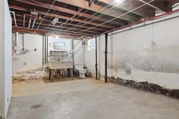 $1,500 | 3841 Lawnview Avenue, Pittsburgh, PA 15227