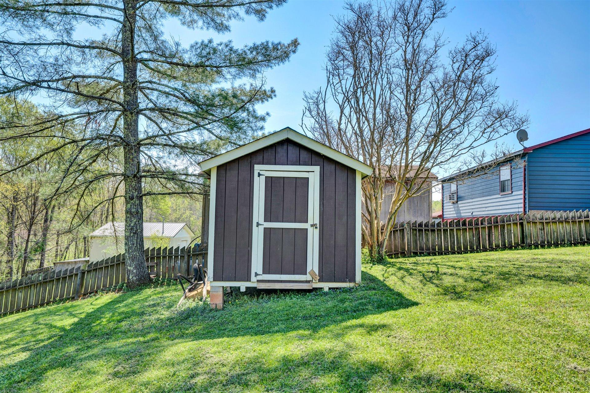 155 Pine Valley Road Bassett, VA 24055 - Photo 34 of 35 34-DSC00100