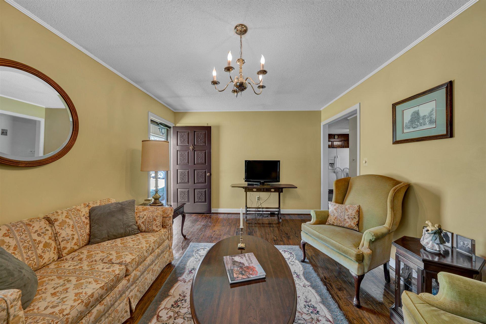 155 Pine Valley Road Bassett, VA 24055 - Photo 6 of 35 05-DSC00043