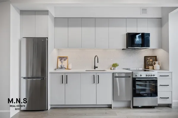 $5,853 | 65 Dupont Street, Unit 531 | Greenpoint