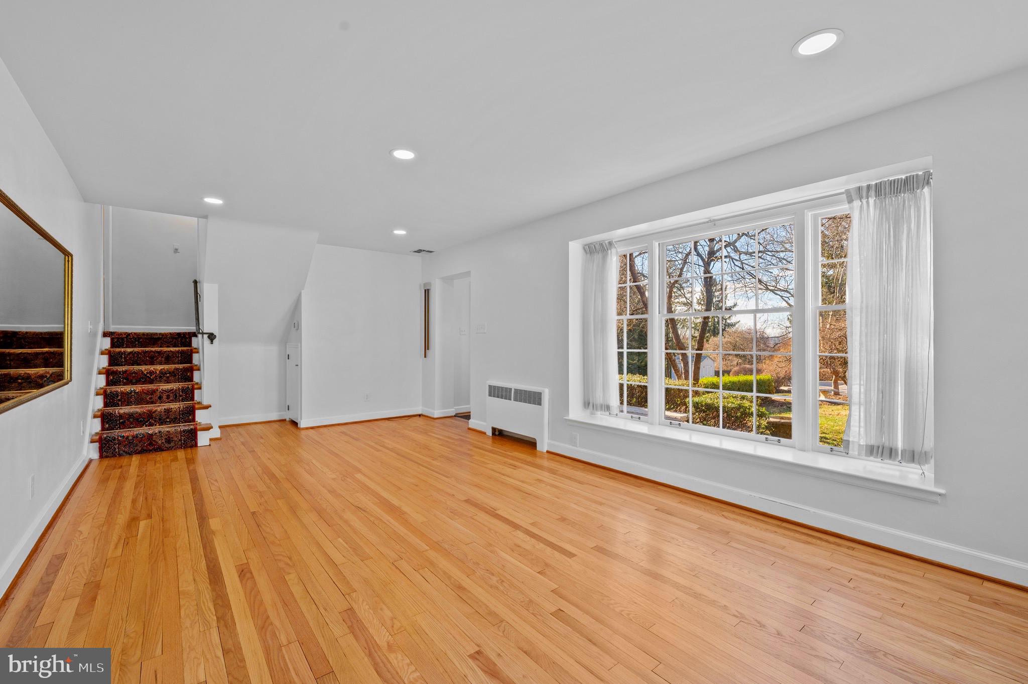 1500 Farr Road Reading, PA 19607 - Photo 15 of 35 Large living room window
