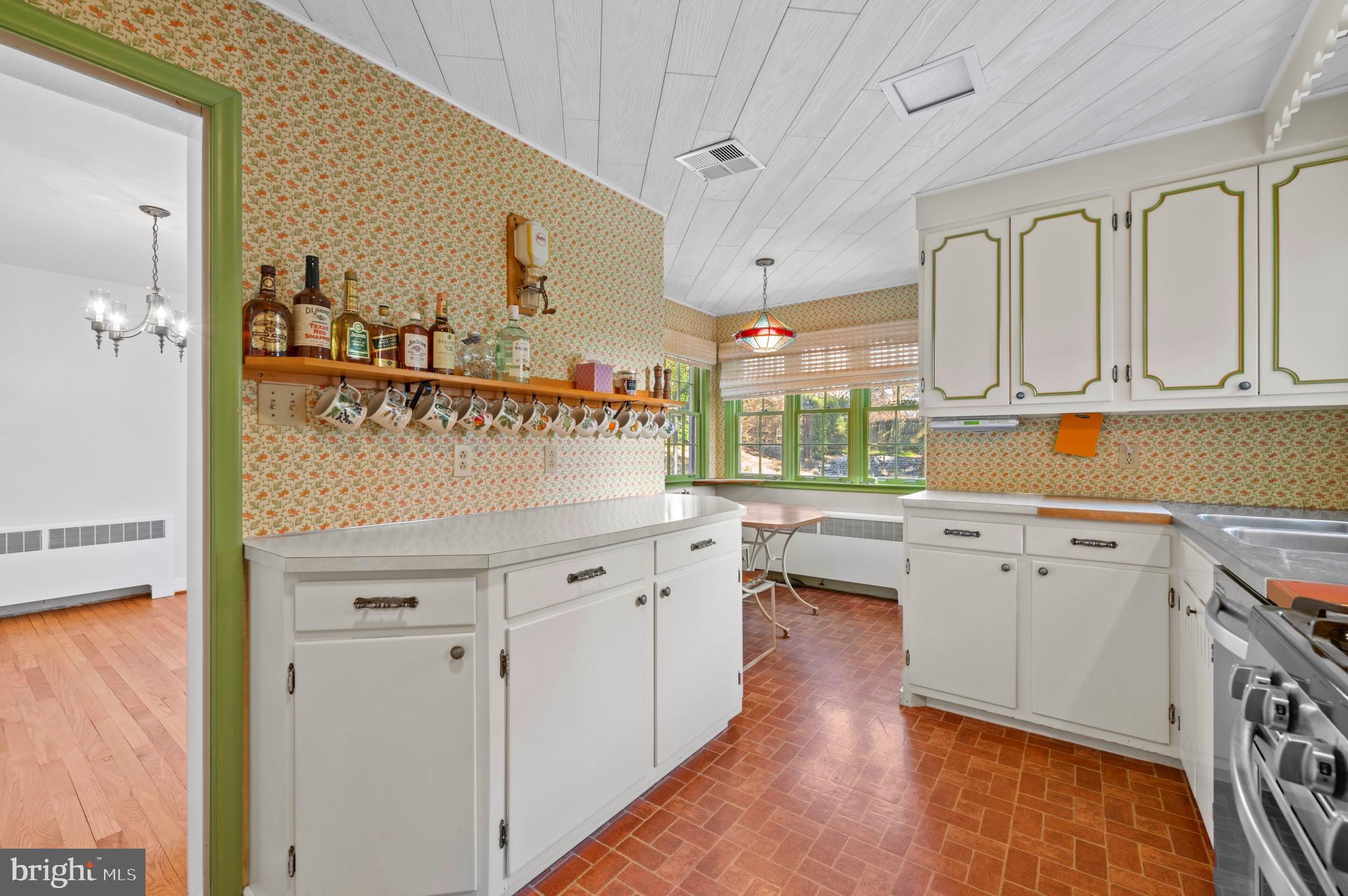 1500 Farr Road Reading, PA 19607 - Photo 22 of 35 Bright open kitchen