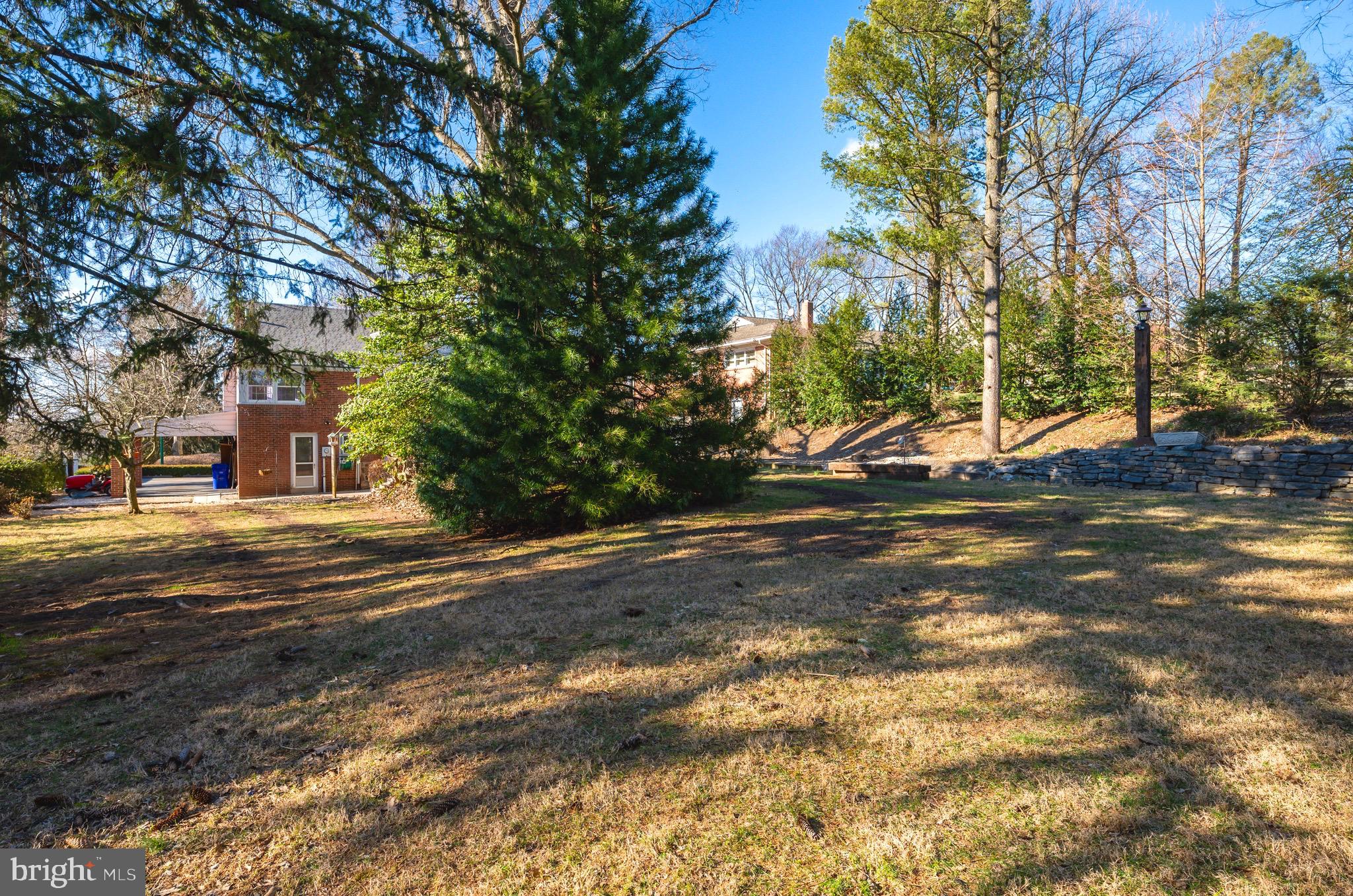 1500 Farr Road Reading, PA 19607 - Photo 6 of 35 Rear yard